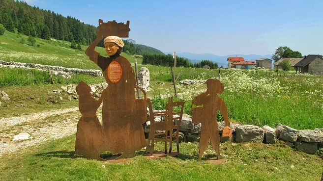 Il sentiero emozionale "Dalle storie alla Storia - Il sentiero della Grande Guerra" a Luserna/Lusrn, Trentino