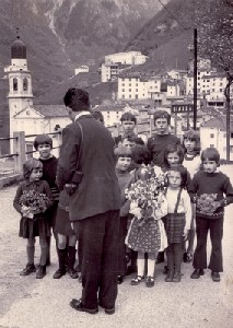maestro e gli scolari di Giazza, photo:  comuneselvadiprogno.it