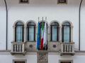 Particolare della facciata di Palazzo Mantica, Udine, sede della Società Filologica Friulana