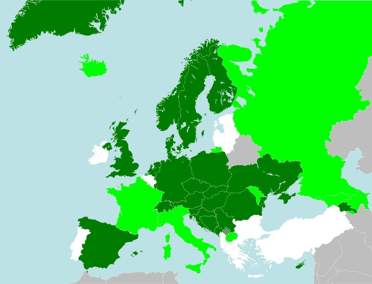 Mappa Europa con situazione firma e ratifica della Carta europe delle lingue regionali o minoritarie