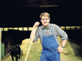 Il fassano Enrico nel video di presentazione della trasmissione "Il contadino cerca moglie"