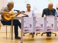 Lo scrittore Andrea Nicolussi Golo alla presentazione del libro Storie di Tnle