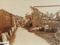 Un immagine di Luserna/Lusrn dopo i bombardamenti della Prima Guerra Mondiale
