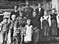 La famiglia di Luigi e Orsela Riz nel 1918