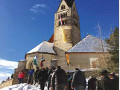 Processione verso la Chiesa di Santa Giuliana, Val di Fassa