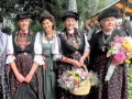delegazione ampezzana in abito tradizionale a Seefeld con la signora Dorotea Crepaz