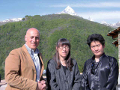 la scrittrice ladina Rut Bernardi con il giornalista e scrittore Pietro Spirito e lo scrittore tibetano Chenreb Gyamtso alias Nodreng
